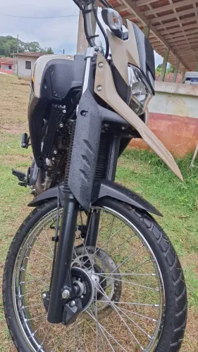 Moto novíssima LANDER 250