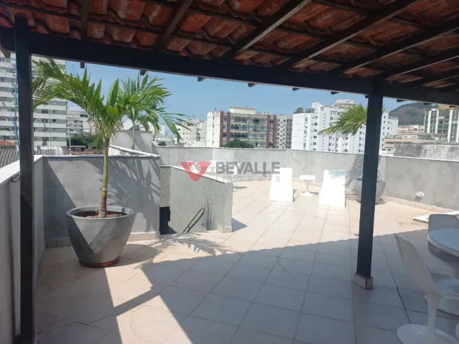 Cobertura à venda no Humaitá: 393m², 5 quartos, 1 vaga