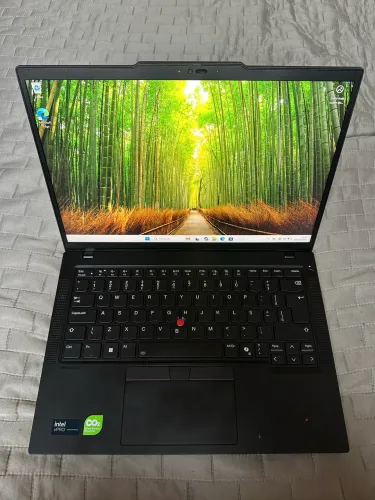 Thinkpad T14 ultra 5 135U 512 SSD + 16GB RAM