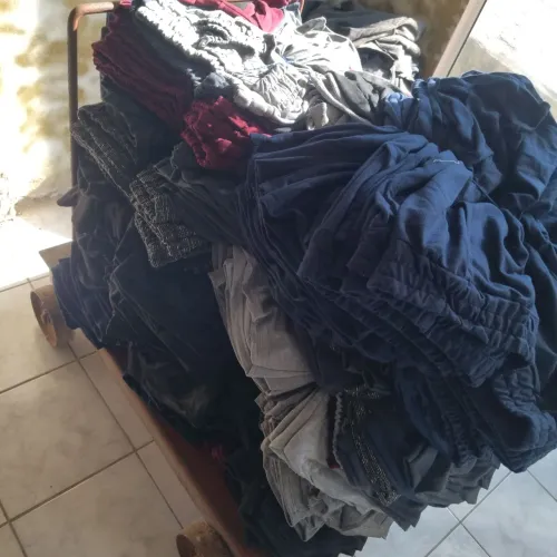 Vendo saldo de bermudas e shorts