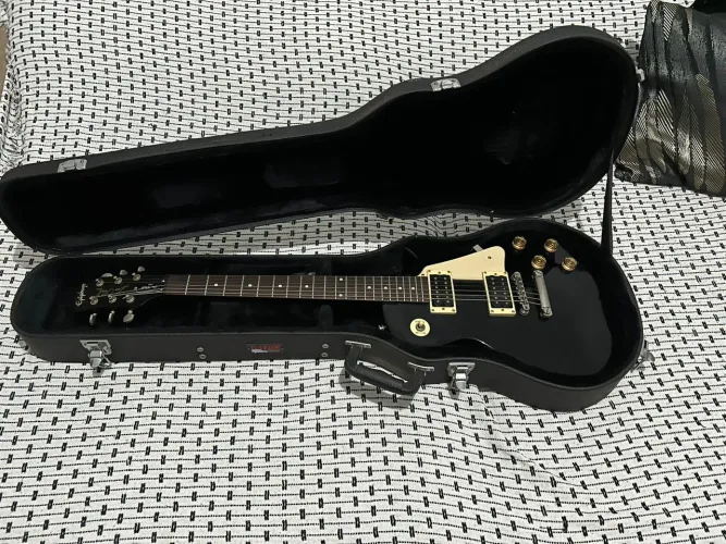 Guitarra Epiphone LP 100