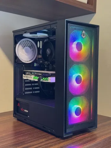 PC Gamer Ryzen 5 4500 + GTX 1660 Super 6GB / 16GB DDR4 / SSD 360GB