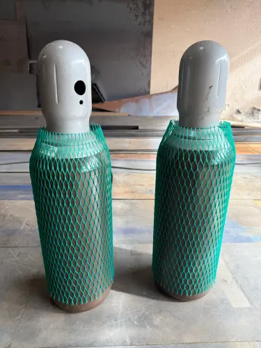 Vendo 2 garrafas para gás mistura ou argônio 