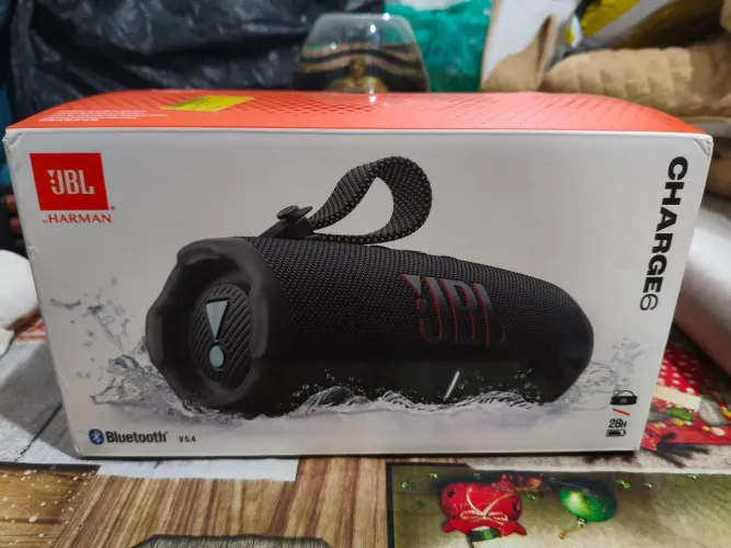 JBL Charge 6