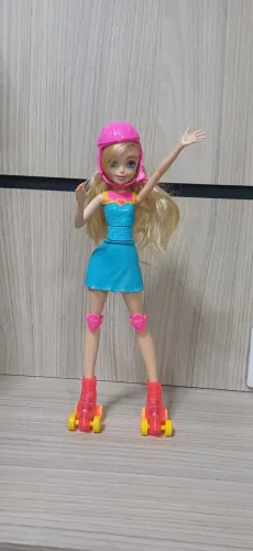 boneca Barbie Patinadora