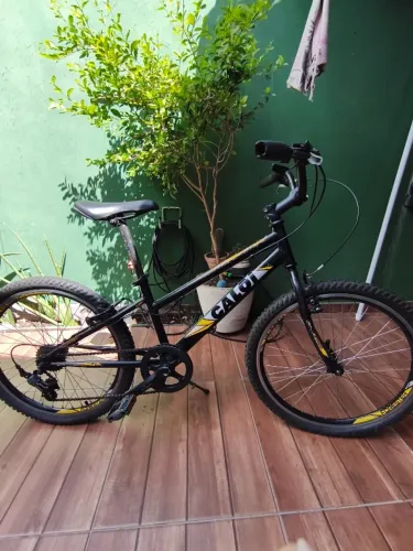 Bicicleta Caloi aro 24