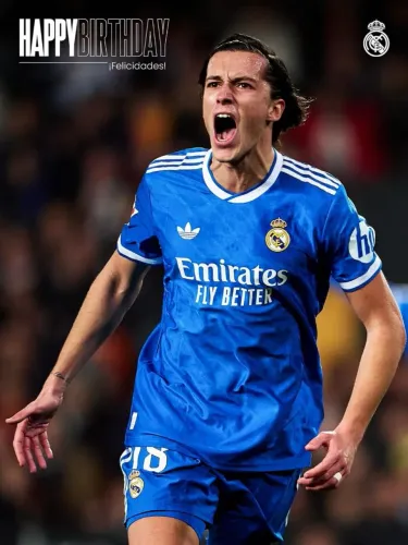 Camisa Real Madrid Azul