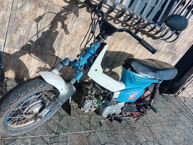 Moto em perfeitas condições de uso motor Honda original 