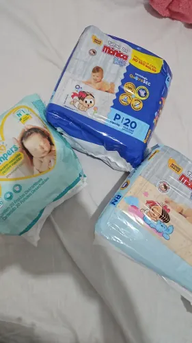 239 fraldas descartavel de bebe em 8 pacotes RN e P