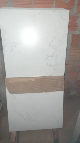 Agarmassa, porcelanato, cimento, rejunte 