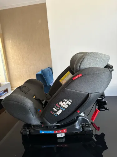 Cadeirinha Fisher Price ISOFIX