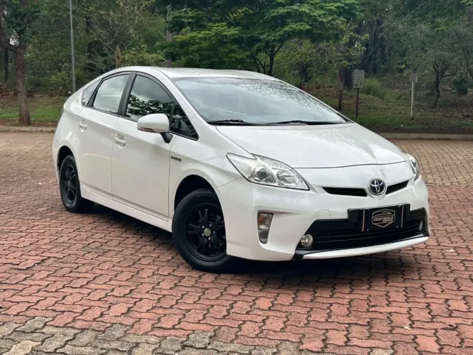 Toyota Prius Hybrid 1.8 16V 5P Aut. 2015