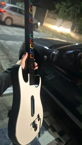Guitarra play dois