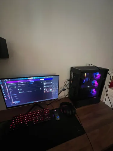 PC GAMER rx7600 e ryzen 5600 IMPECÁVEL (oportunidade)
