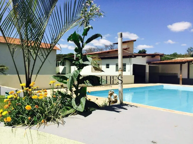 Casa para alugar com 25 quartos com suíte, 20 vagas de garagem, 760 m² - Vespasiano