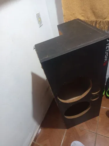 Caixa de som para grave 