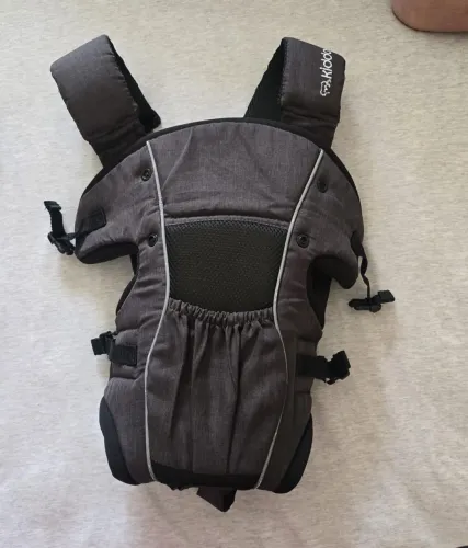 Canguru Kiddo em perfeito estado