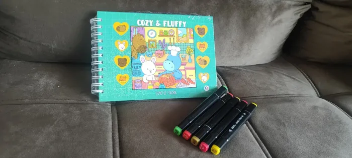 Livro de colorir c/ 96 páginas+ 5 marcadores Coloridos