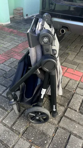 Carrinho de Bebê Safety 1st