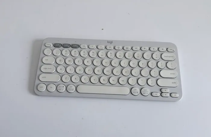 Teclado Logi Pebble Keys 2 K380s