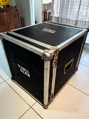 Hard Case Rack 10U Potência e Amplificadores