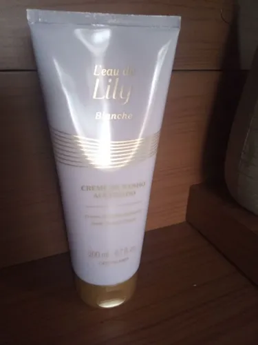 Creme de banho acetinado L'eau de lily 200ml - o boticário