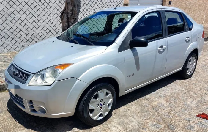 Ford Fiesta Sedan 1.0 8V Flex 4P 2008