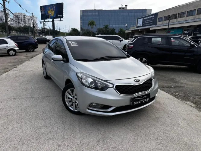 Kia Motors Cerato 1.6 16V Flex Aut. 2015