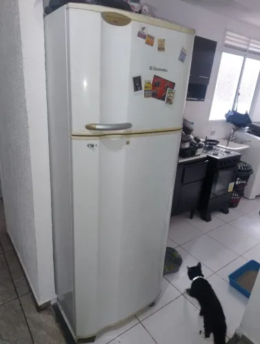 Geladeira usada em ótimo estado 