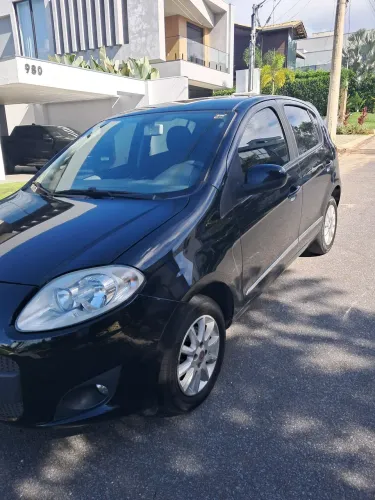 Fiat Palio Attractive 1.0 EVO Fire Flex 8V 5P 2013