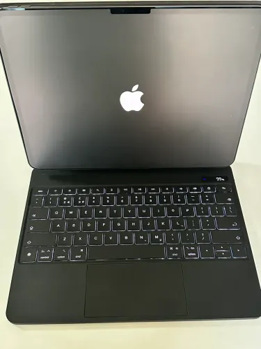 ? iPad Pro 13" | 512GB | Preto Espacial | NOVO, comprado diretamente da Inglaterra ?