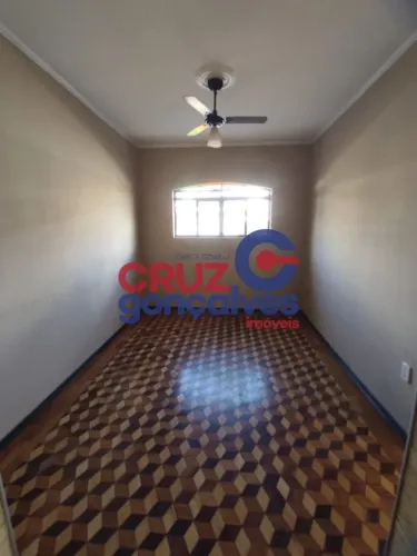 Casa à venda no Centro de Rio Claro