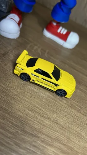 Hot Wheels do modelo Nissan Skyline GT-R. R32