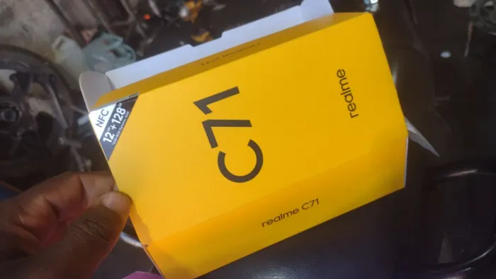 Relme C71 800$ negociável novo