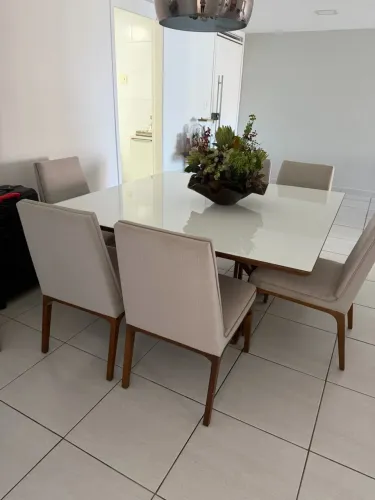 Mesa de vidro com película e 6 cadeiras
