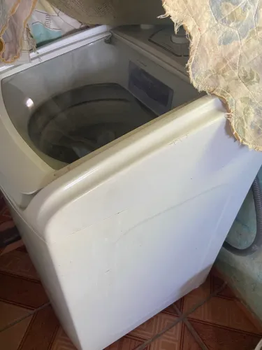 Máquina de lavar roupas 