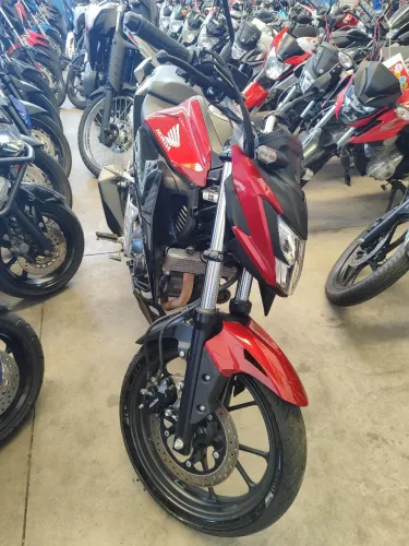 CB300 TWISTER F MUITO LINDA