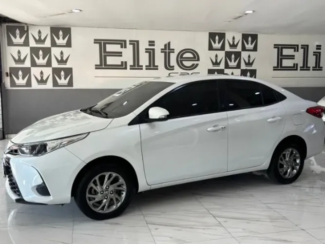 Toyota Yaris XS Sedan 1.5 Flex 16V 4P Aut. 2023