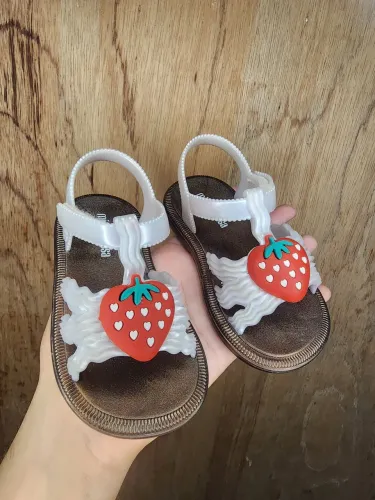 Mini melissa novíssimo tamanho 20/21
