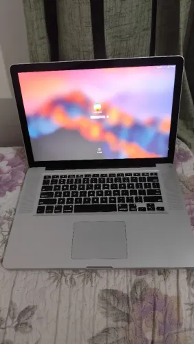 Macbook pro 2011 i7