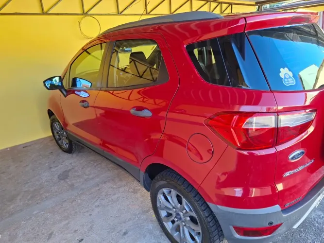 Ford Ecosport Freestyle 1.6 16V Flex 5P 2013