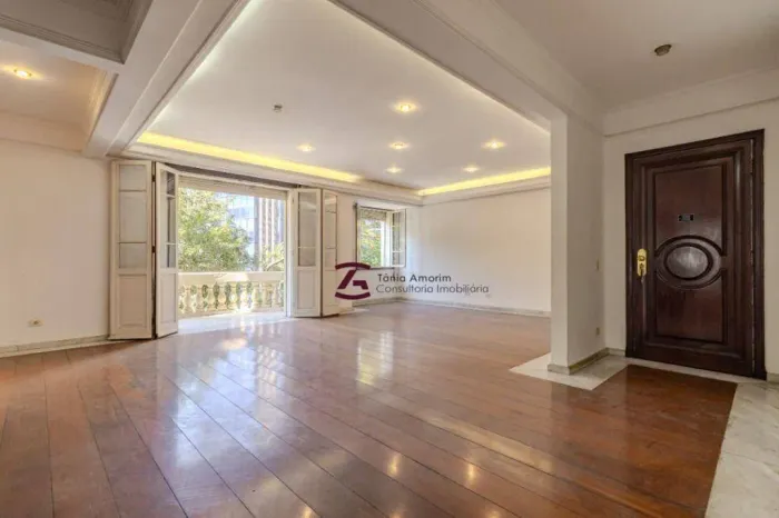 Apartamento 229 m² área útil 2 suítes 1 vaga em Higienópolis