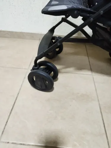CARRINHO DE BEBÊ