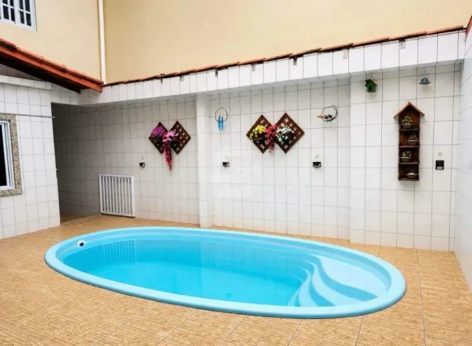 Casa Duplex com Porteira Fechada em Jardim Colorado