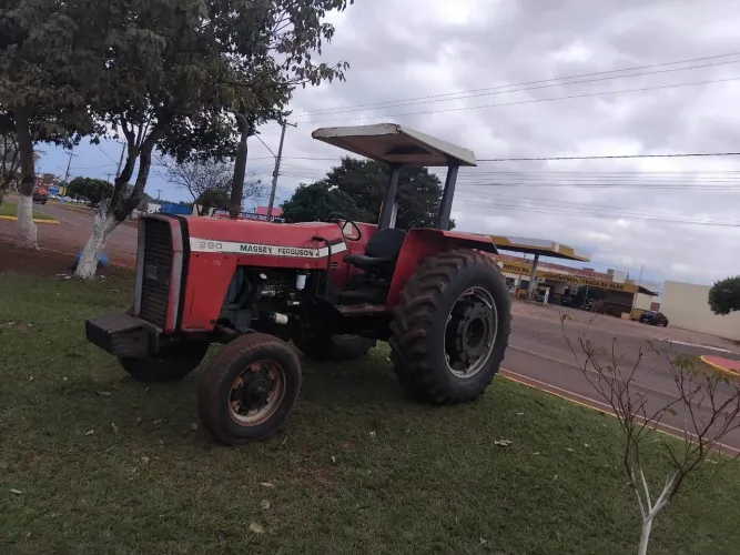 Trator MF 290