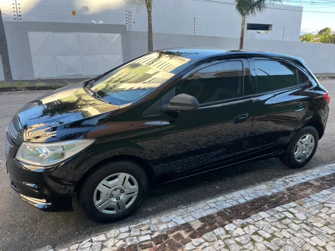 Chevrolet Onix Hatch LS 1.0 8V Flex Power Mec. 4P 2016
