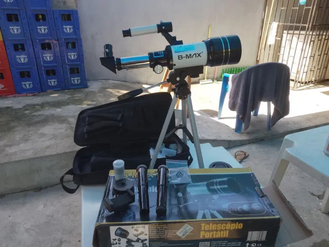 Telescópio portátil 