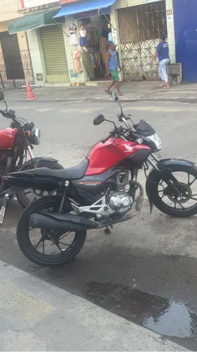 Aluga-se moto