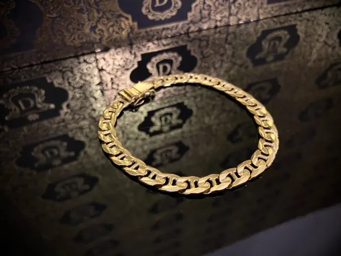Pulseira em ouro 18k 30 gramas