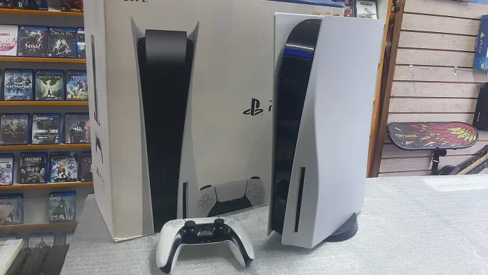 PS5 DISCO,  ACEITO SERIES S/ PS4 + VOLTA.  PARCELO.  LOJA FISICA. 